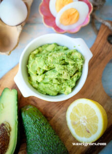 Cremiger Eiersalat mit Avocado | waseigenes.com