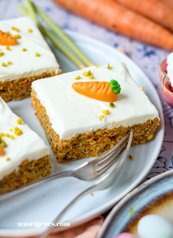 Möhrenkuchen vom Blech mit Sahne-Frischkäse-Topping