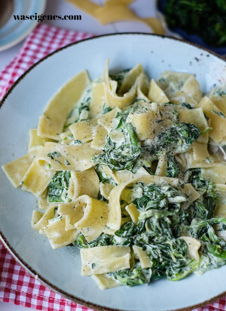 Spinatnudeln mit Frischkäse – schnelles Pasta Rezept