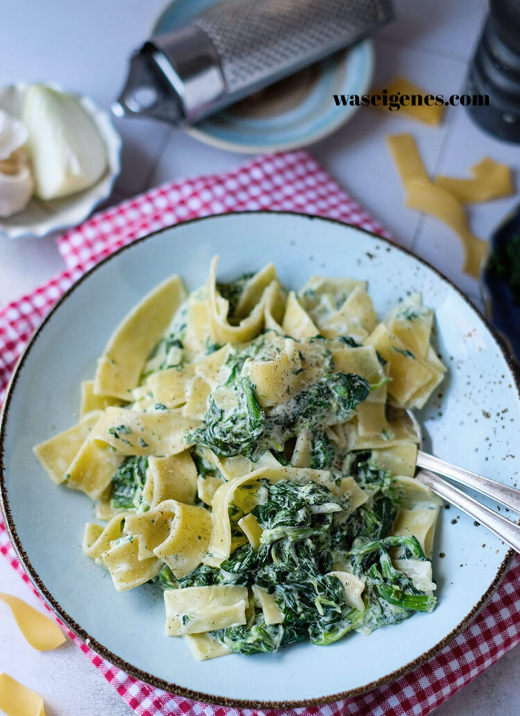 Spinatnudeln mit Frischkäse – schnelles Pasta Rezept