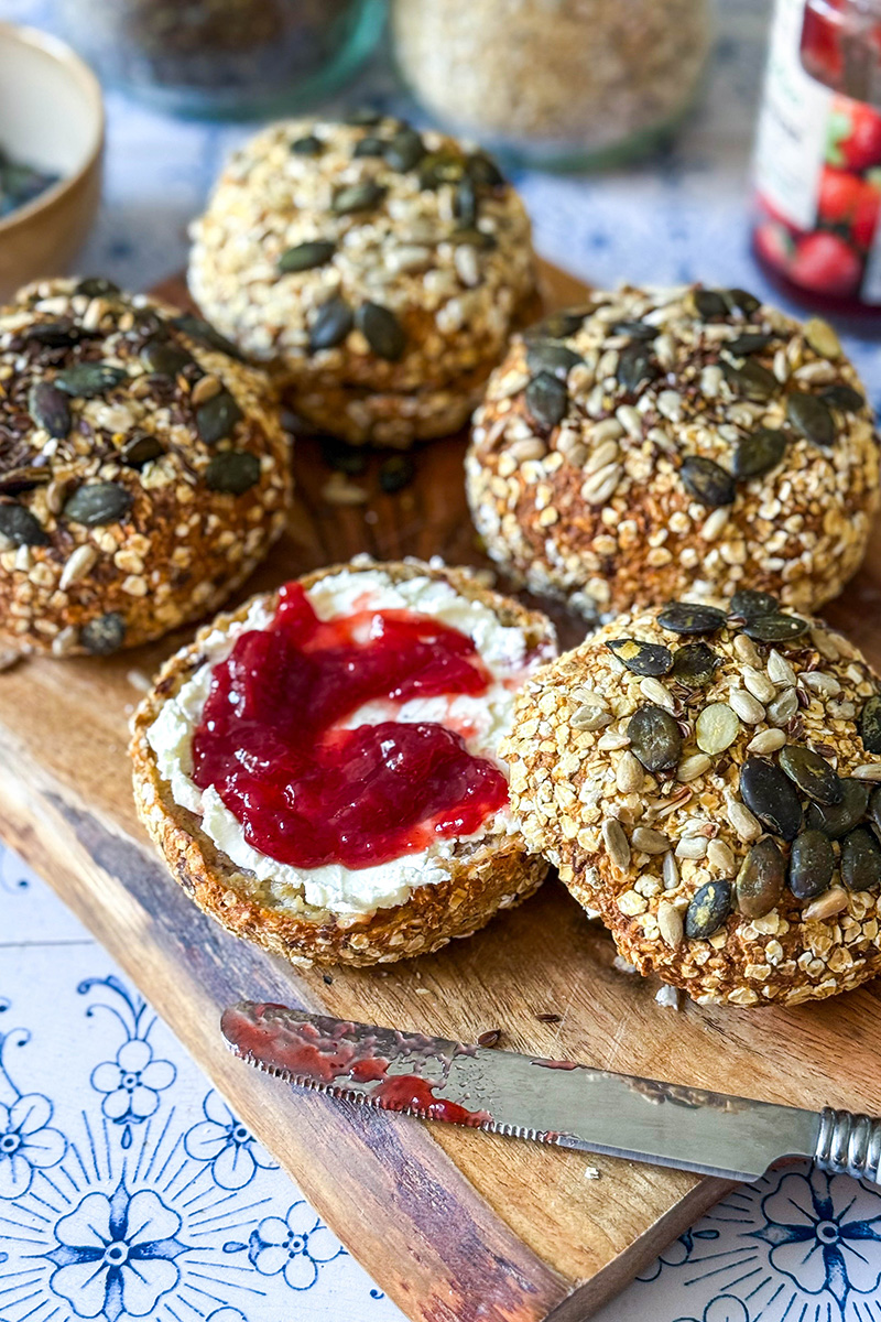 Schnelle Haferflocken Brötchen ohne Hefe – einfach & sättigend