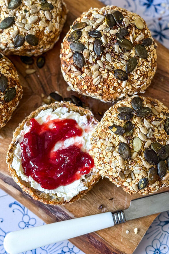Schnelle Haferflocken Brötchen ohne Hefe – einfach & sättigend