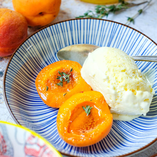 So einfach: Aprikosen und Nektarinen im Airfryer zubereiten