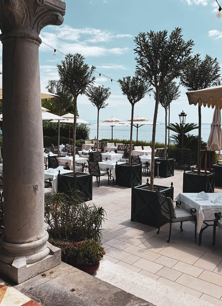 Opatija in Kroatien: prächtige Villen, die berühmte Küstenpromenade Lungomare an der Kvarner Bucht | waseigenes.com