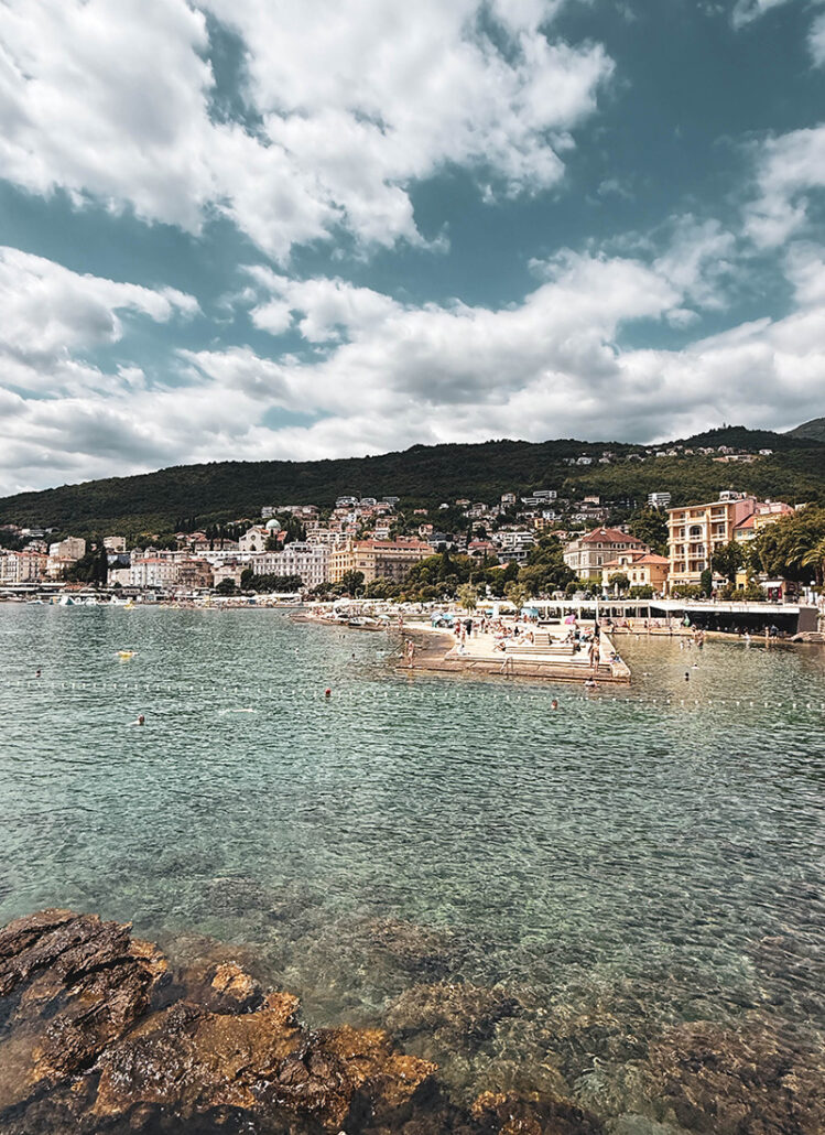 Opatija in Kroatien: prächtige Villen, die berühmte Küstenpromenade Lungomare und andere Sehenswürdigkeiten an der Kvarner Bucht | waseigenes.com