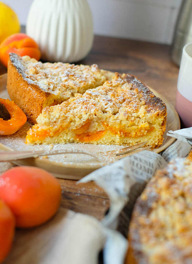 Rezept für einen einfachen Aprikosenkuchen mit Streuseln von waseigenes.com